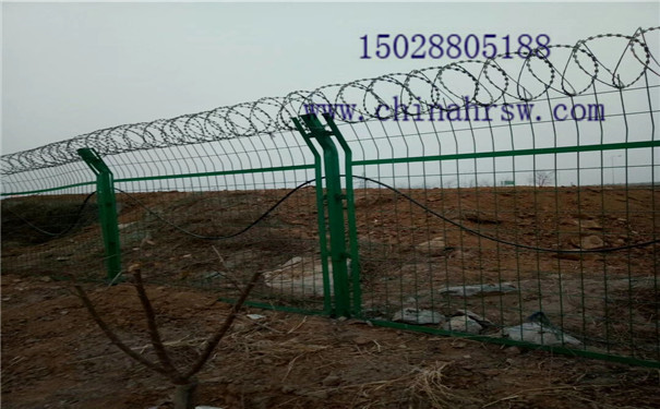 刺絲滾籠防護網(wǎng) 刺絲滾籠防護網(wǎng)